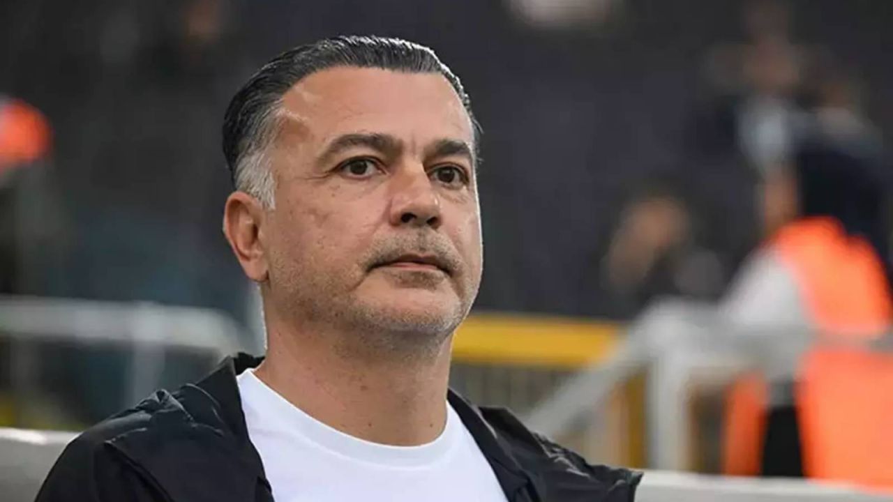 Hatayspor'da Murat Şahin Görevden Ayrıldı
