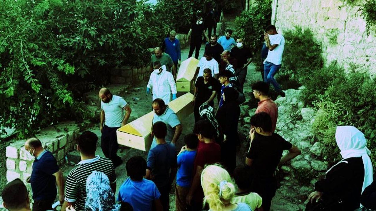 Aynı İlçede Esrarengiz Ölümler: İkisi Kardeş Üç Kadın Ölü Bulundu
