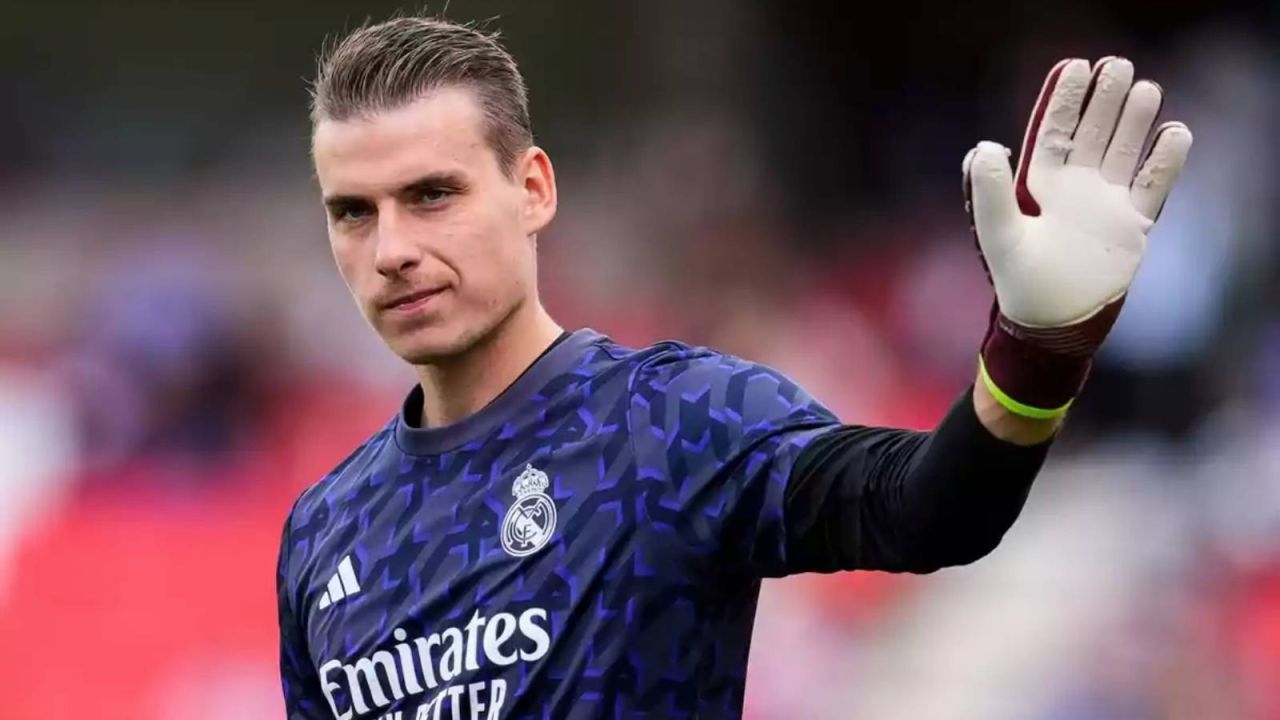 Fenerbahçe, Lunin İçin Devrede: Mourinho Talimat Verdi
