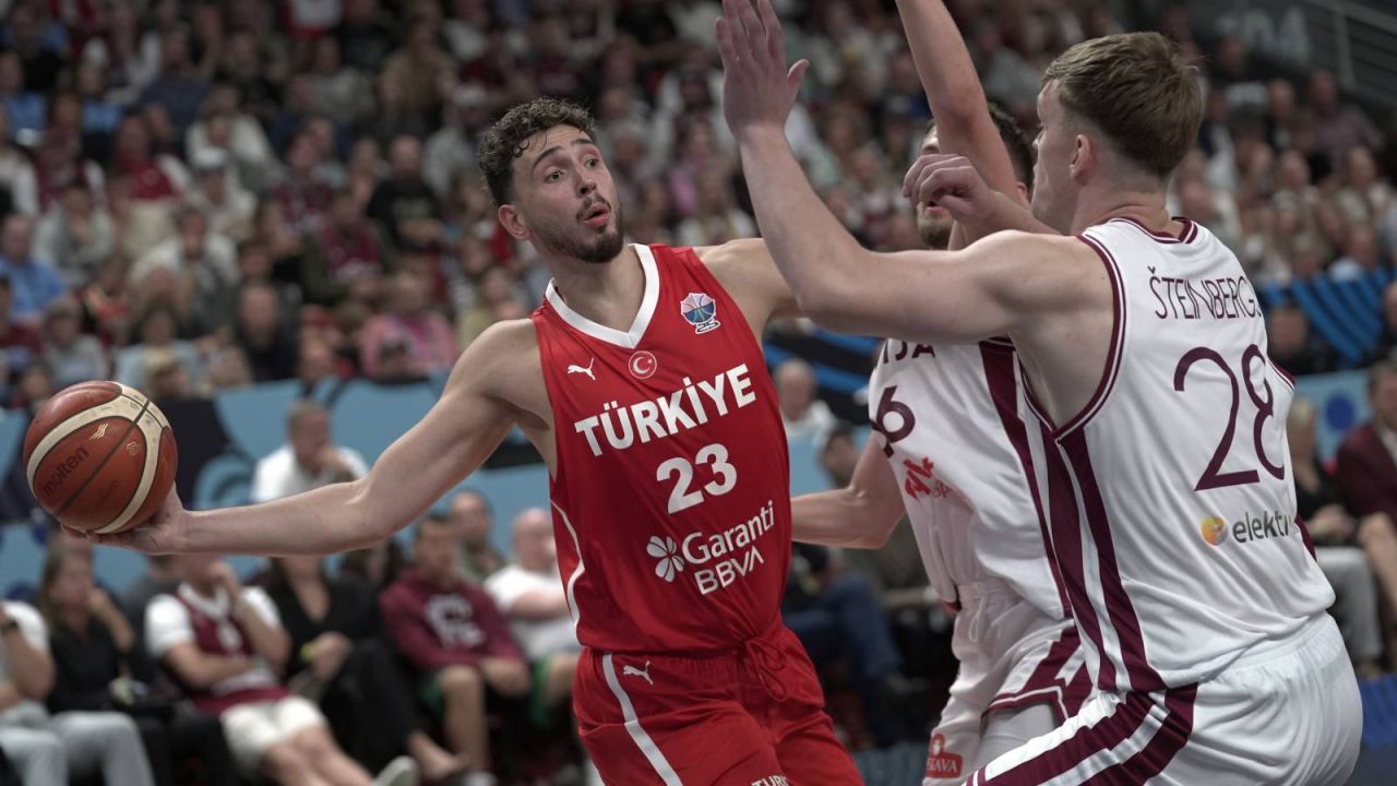 Milli Basketbolcu Alperen Şengün: Turnuvaya Güzel Başlangıç Yaptık
