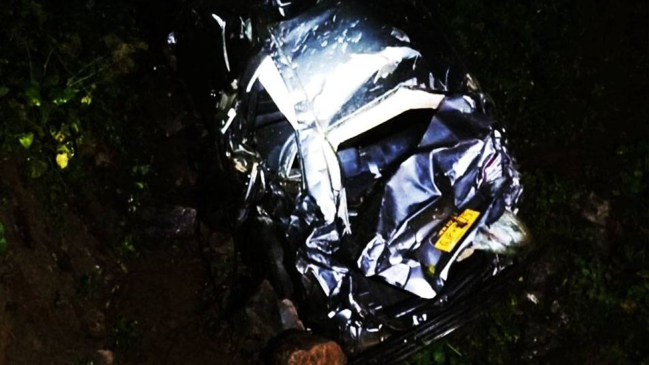 Abd'li Aile Yayla Dönüşü Uçuruma Yuvarlandı: 3 Ölü, 1 Yaralı
