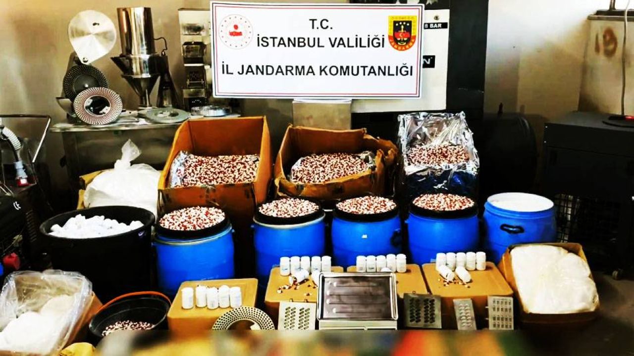 Zeytinburnu Ve Sarıyer'de Uyuşturucu Operasyonu: Rekor Miktarda Hap Yakalandı
