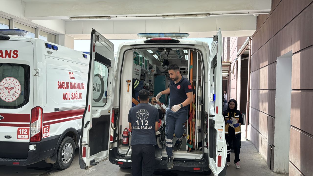 Adıyaman'da Bıçaklı Kavga: 2 Yaralı
