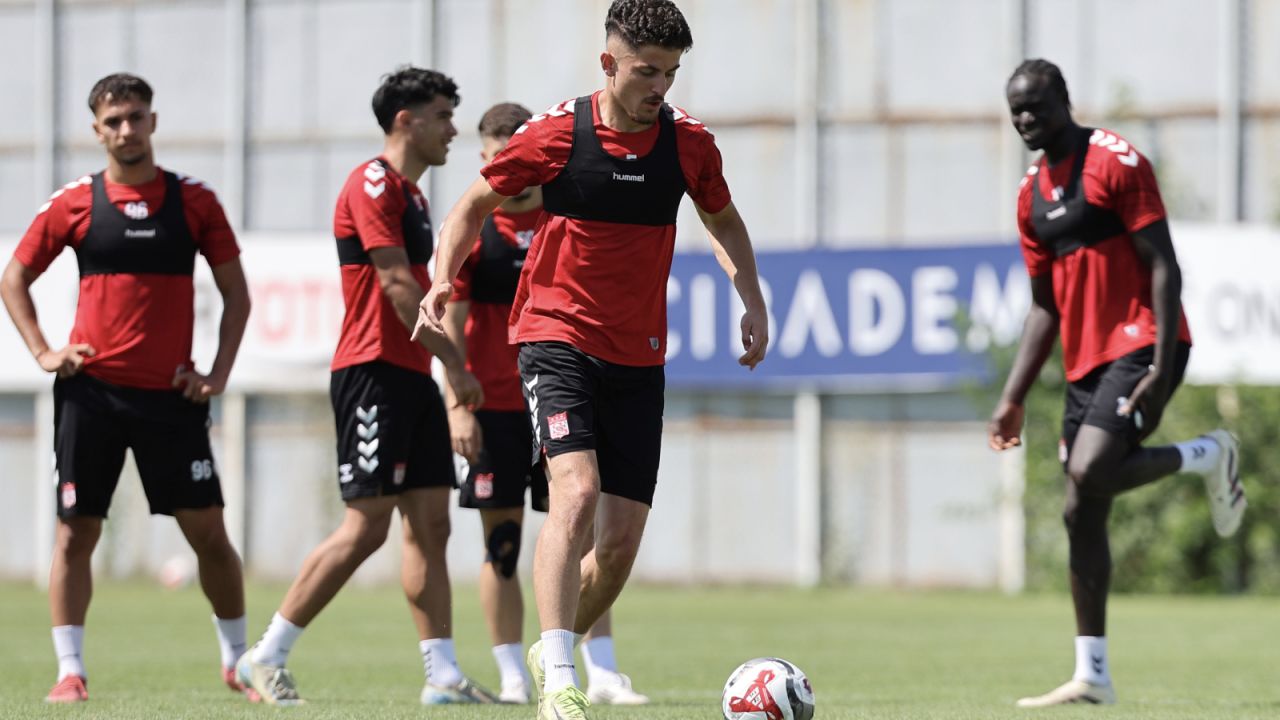 Sivasspor, Pendikspor Maçı Hazırlıklarını Tamamladı
