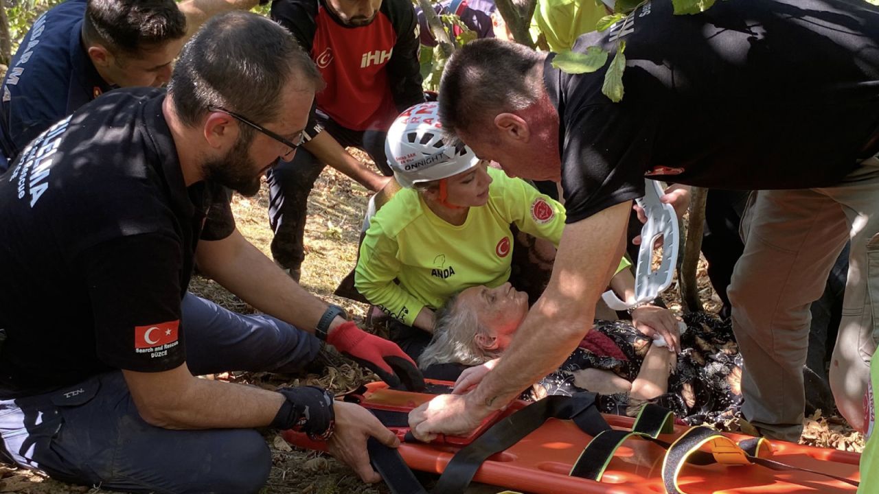 Düzce'de Kayıp Yaşlı Kadın Sağ Olarak Bulundu
