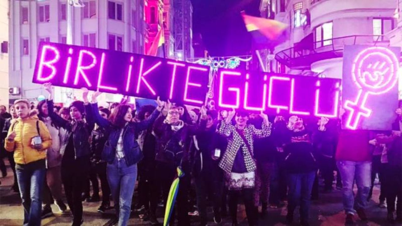 Kadın Ve Lgbtİ Gazetecilerden Kadınlara Destek: Taciz Ve Şiddet İfşalarının Yanındayız
