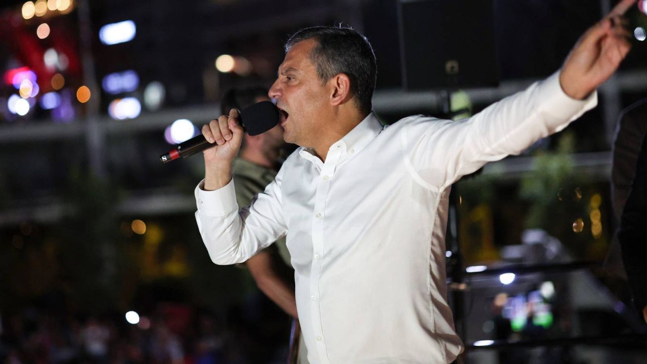 Özgür Özel'den Sinop Mitingine Çağrı: "Milletin Hakkı Ve Adaleti Sağlanana Kadar Meydanlardayız!"
