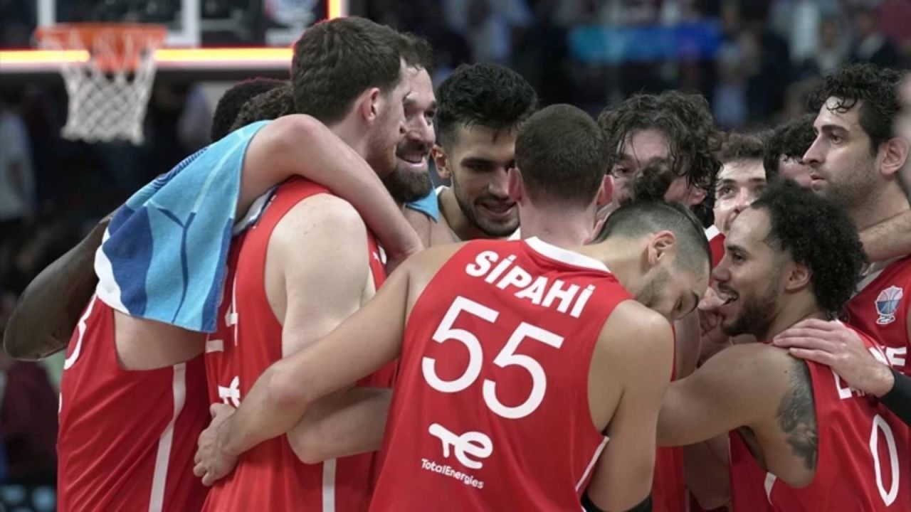 Türkiye, Estonya'yı Avrupa Basketbol Şampiyonası'nda Ağırladı
