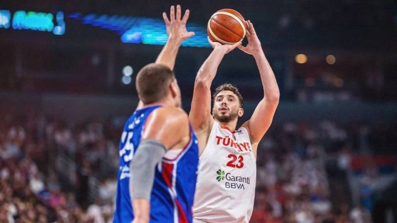 FIBA'dan Alperen Şengün Paylaşımı: Jokic'e Gönderme
