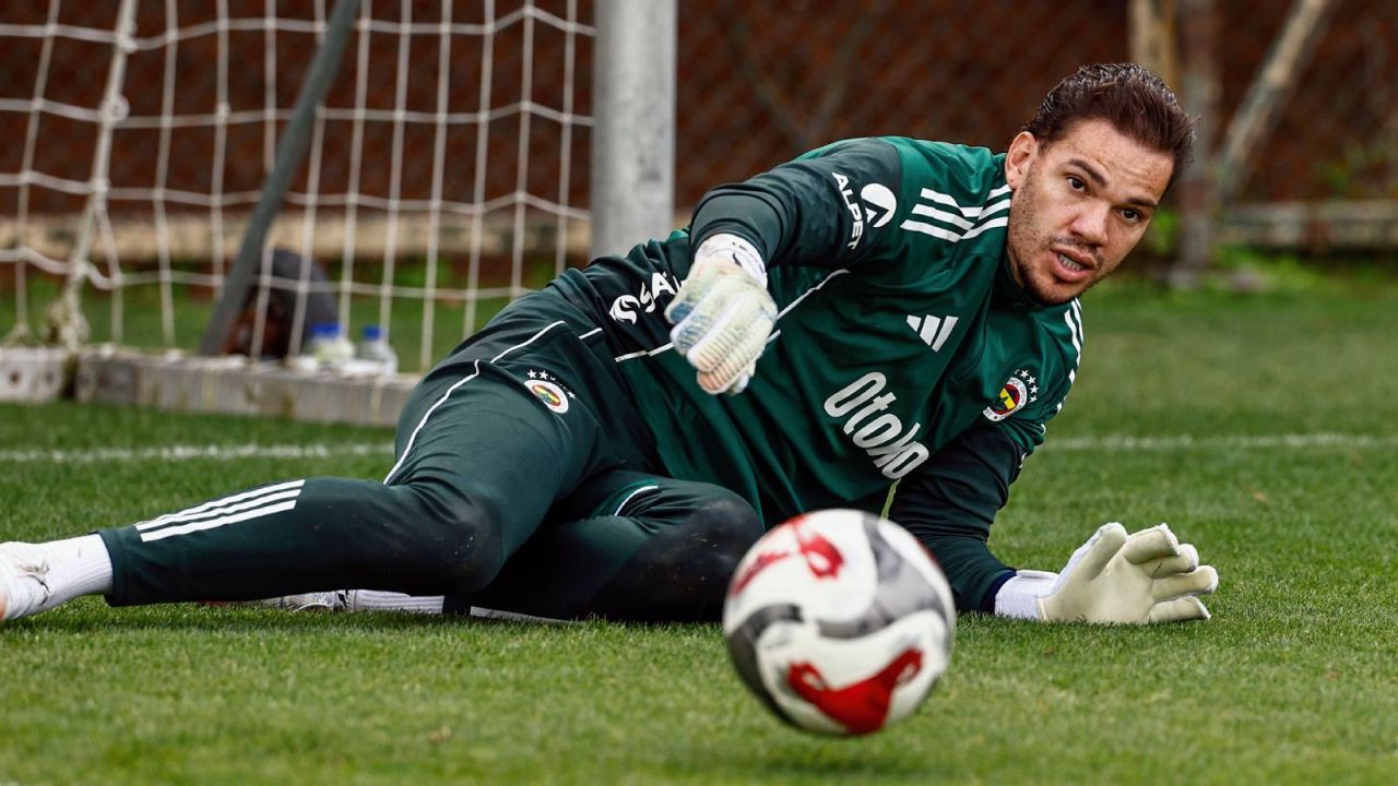 Ederson'dan Fenerbahçe'ye Kötü Haber: Mr'da Kanama Tespit Edildi
