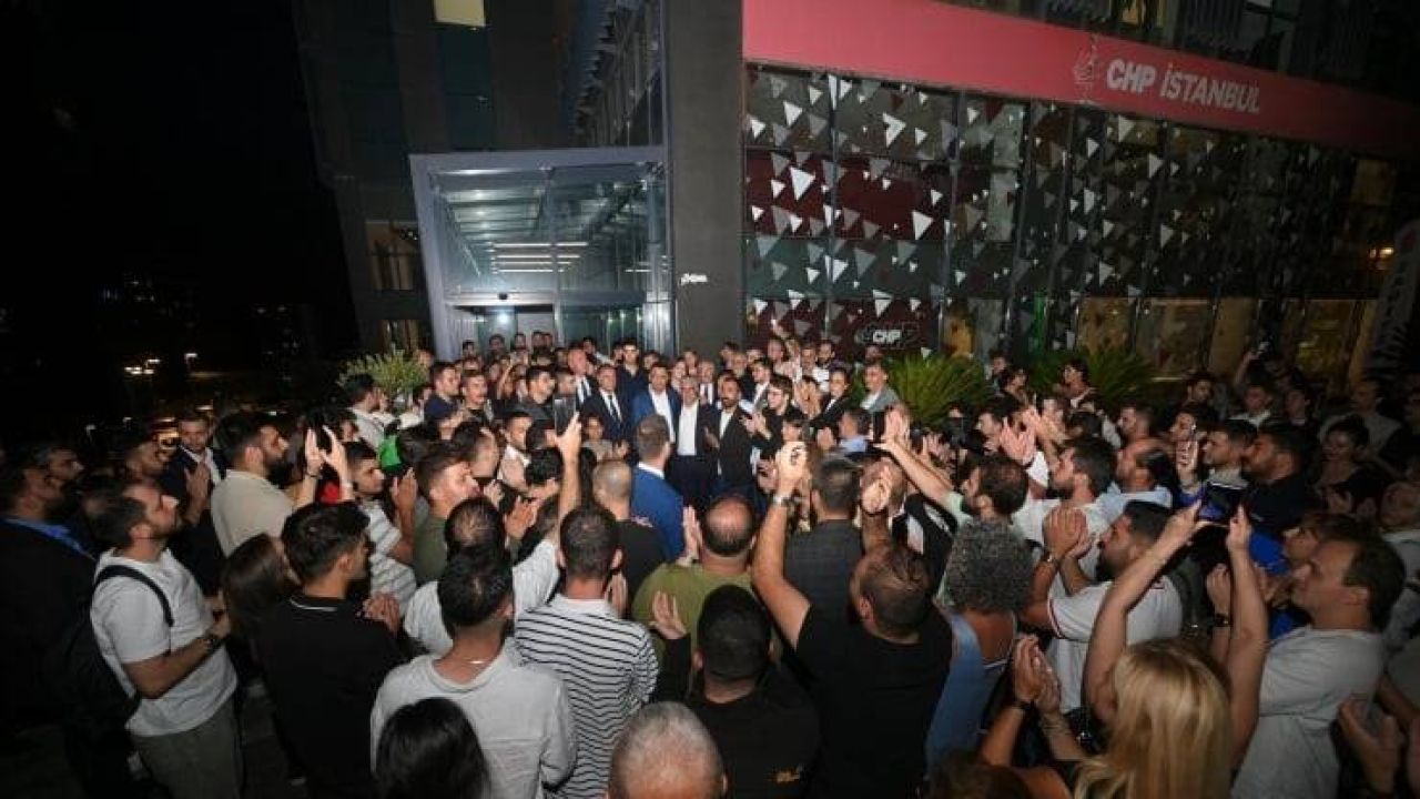 Avrupa Parlamenteri Nardella: Chp'ye Yönelik Muamele Kabul Edilemez
