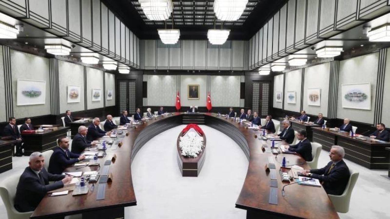 Kabine, Erdoğan Başkanlığında Toplandı: Gündemde Önemli Başlıklar
