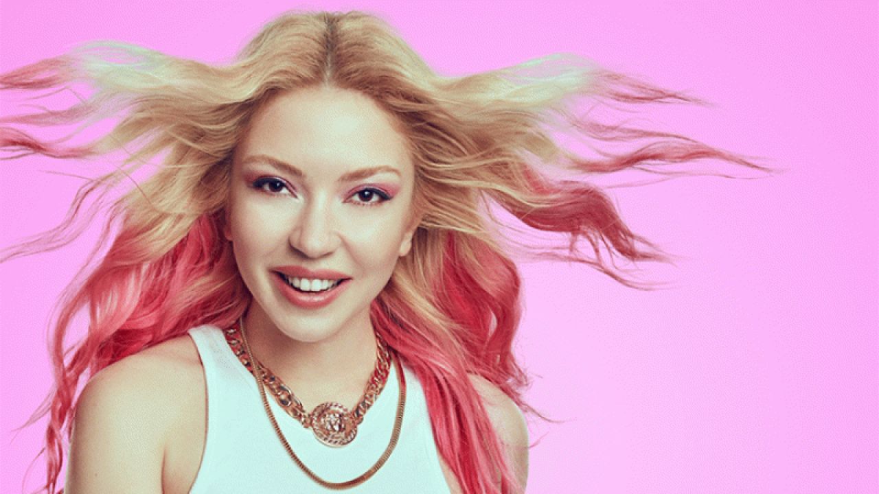 Ece Seçkin'den Tehdit İddiası: "İmdat, Salıverilmesine İzin Vermeyin!"
