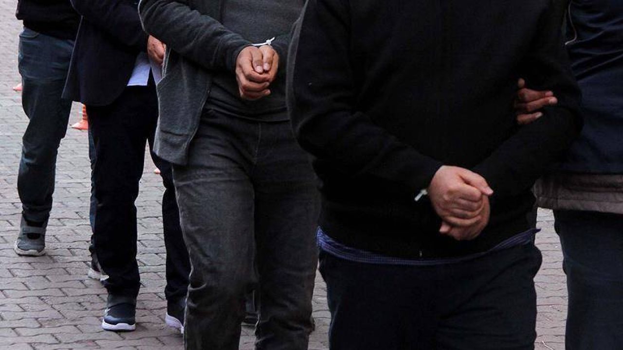 İstanbul'da Rüşvetle Sahte Evrak Düzenleyen 54 Şüpheliye Operasyon
