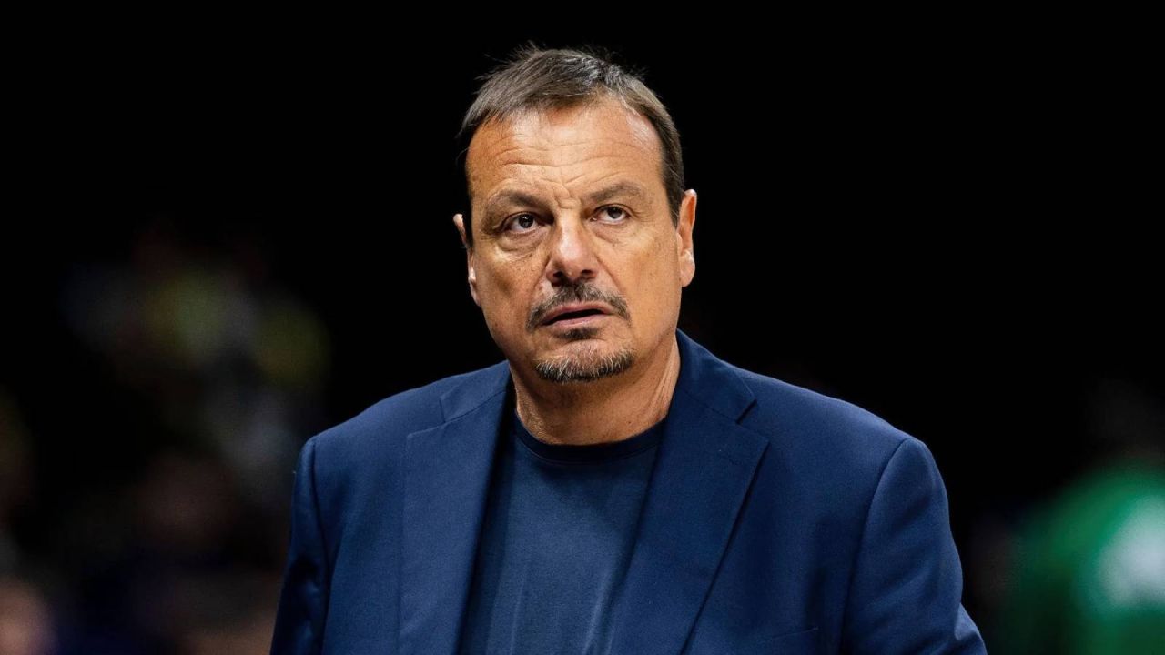Ergin Ataman'dan Hava Yollarına Yunanistan Maçı Çağrısı
