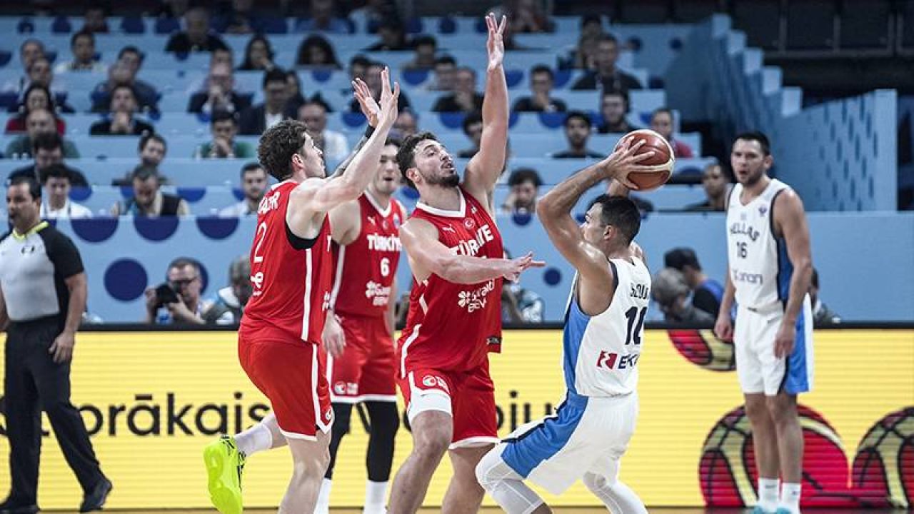 12 Dev Adam'dan Yunanistan'a Ezici Tarife
