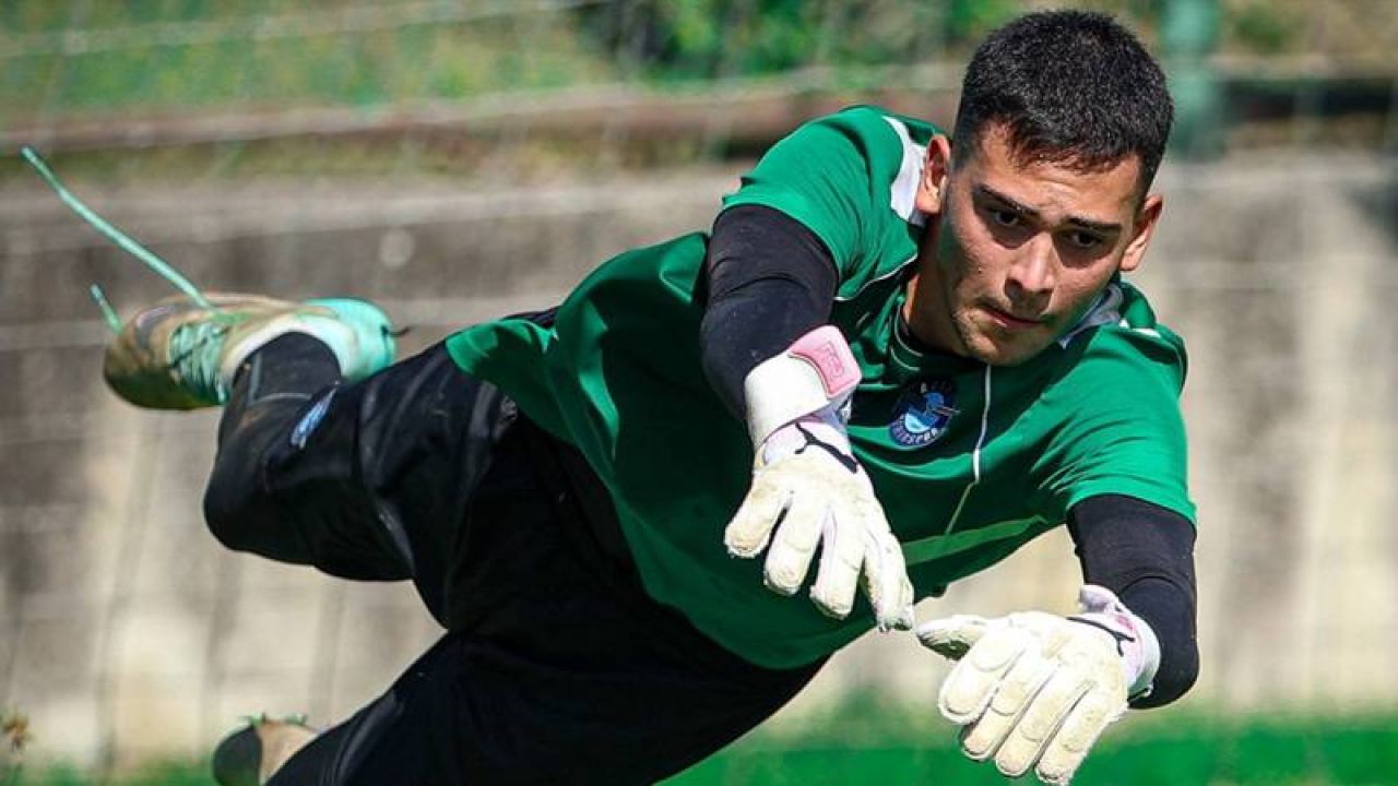 Kayserispor Kaleci Deniz Dönmezer'i Transfer Etti

