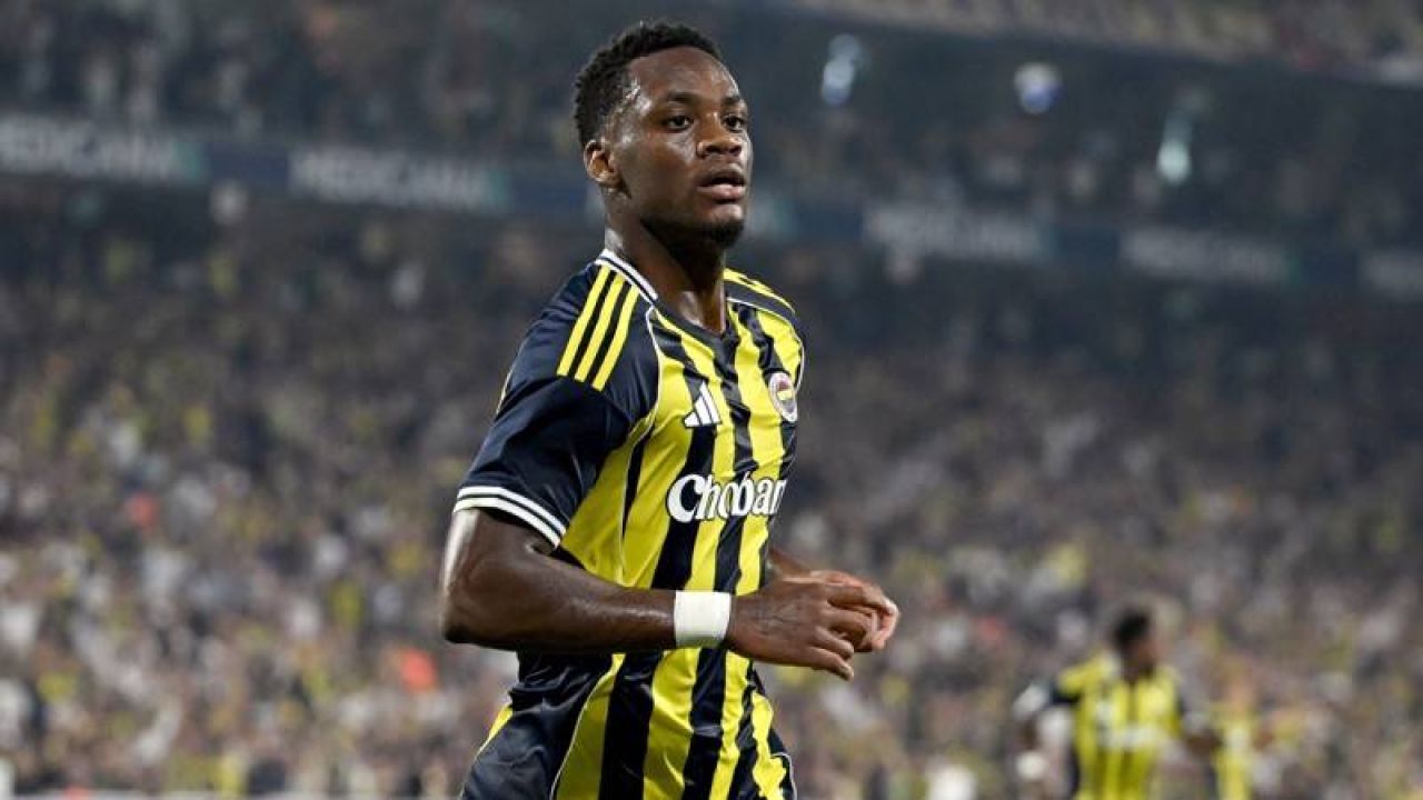 Jhon Duran'dan Fenerbahçelileri Endişelendiren Paylaşım

