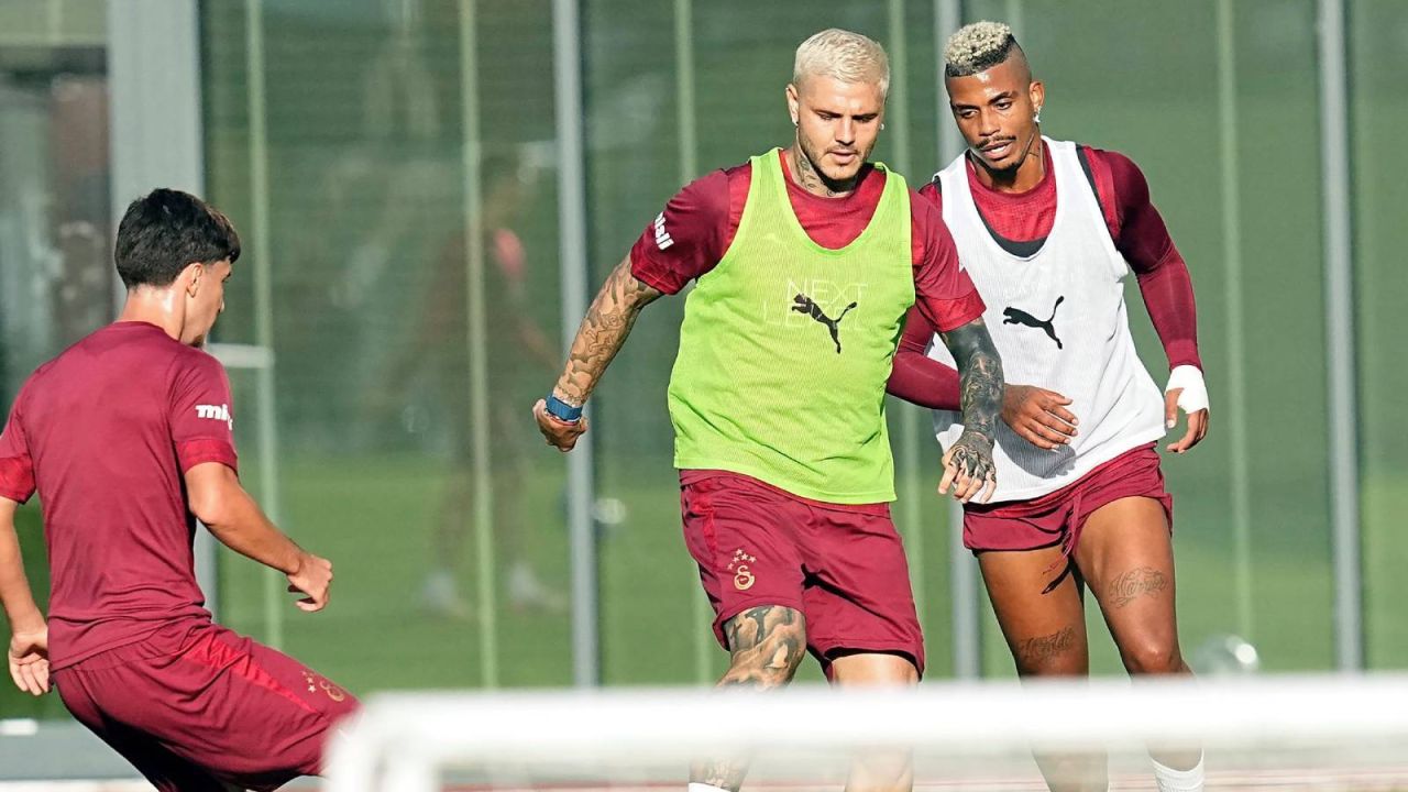 Galatasaray'da Eintracht Frankfurt Maçı Hazırlıkları Başladı
