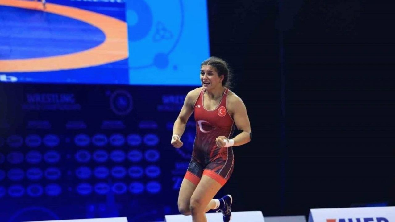 Nesrin Baş, Dünya Güreş Şampiyonası'nda Finale Yükseldi
