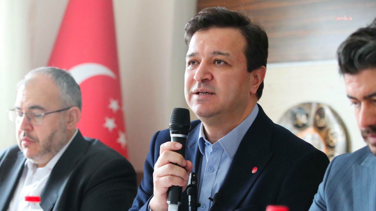 Akit Yazarından Saadet Partisi Liderine Açık Mektup: İktidarda Olsanız CHP Eleştirileriyle Mi İcraat Sergilerdiniz?
