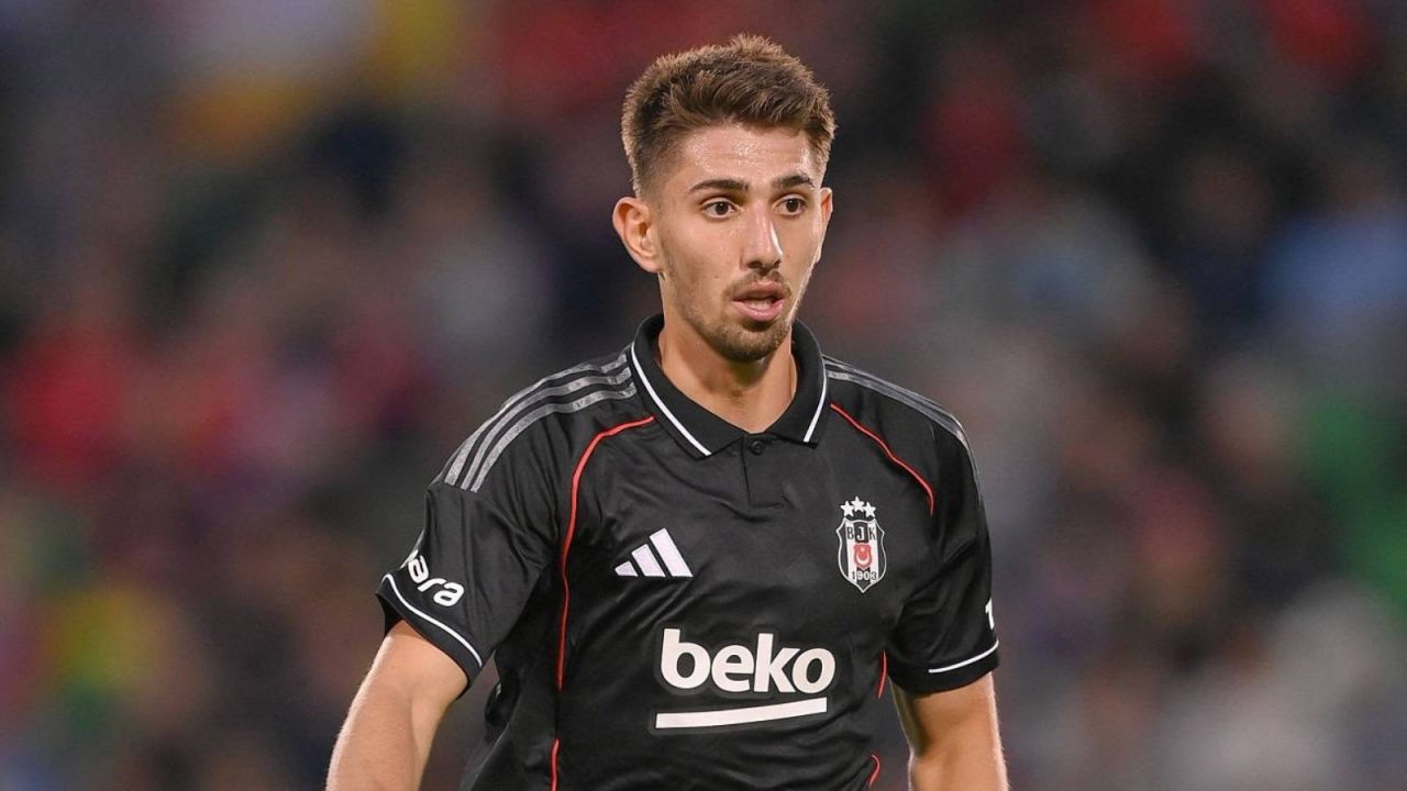 Beşiktaş'ta Demir Ege Tıknaz'ın Sol Fibulasında Ödem
