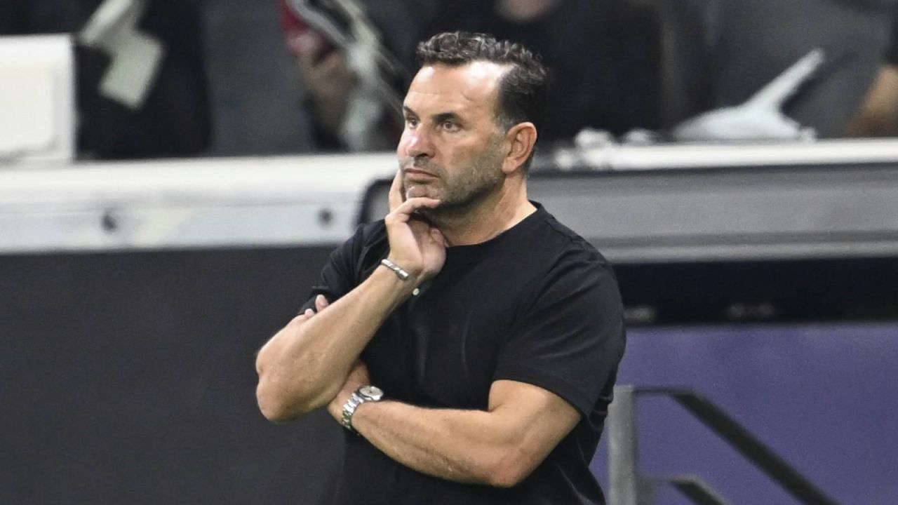 Galatasaray Zorlu Viraja Girdi
