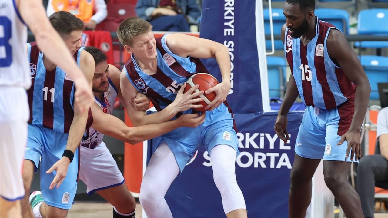 Trabzonspor Basketbol Takımı Lige Galibiyetle Başladı
