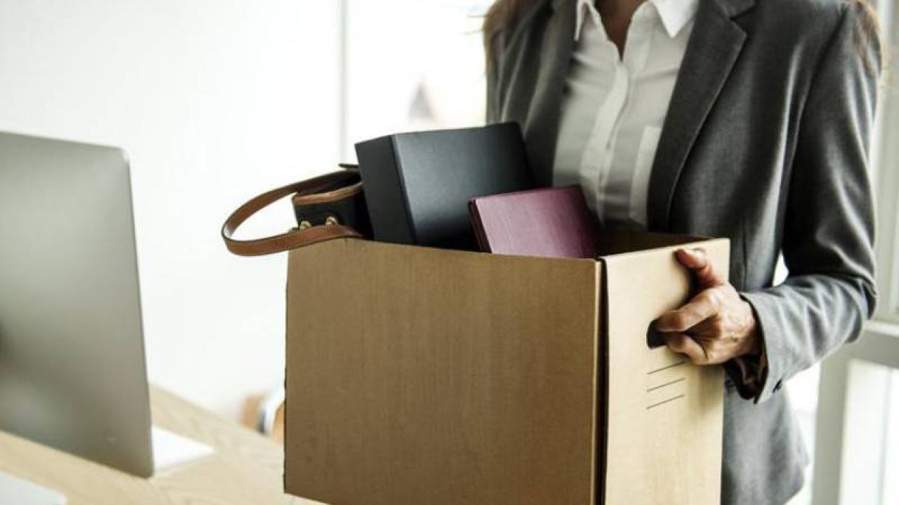 İhbar Süresi İşten Ayrılırken Borçlandırabilir
