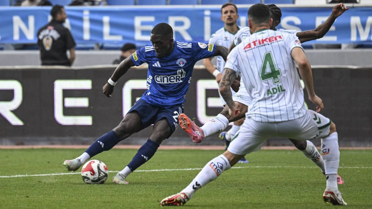 Kasımpaşa Ile Konyaspor Yenişemedi
