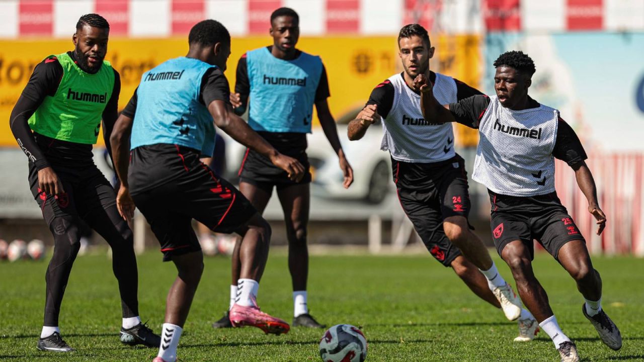 Samsunspor, Kayserispor Maçı Hazırlıklarını Sürdürdü
