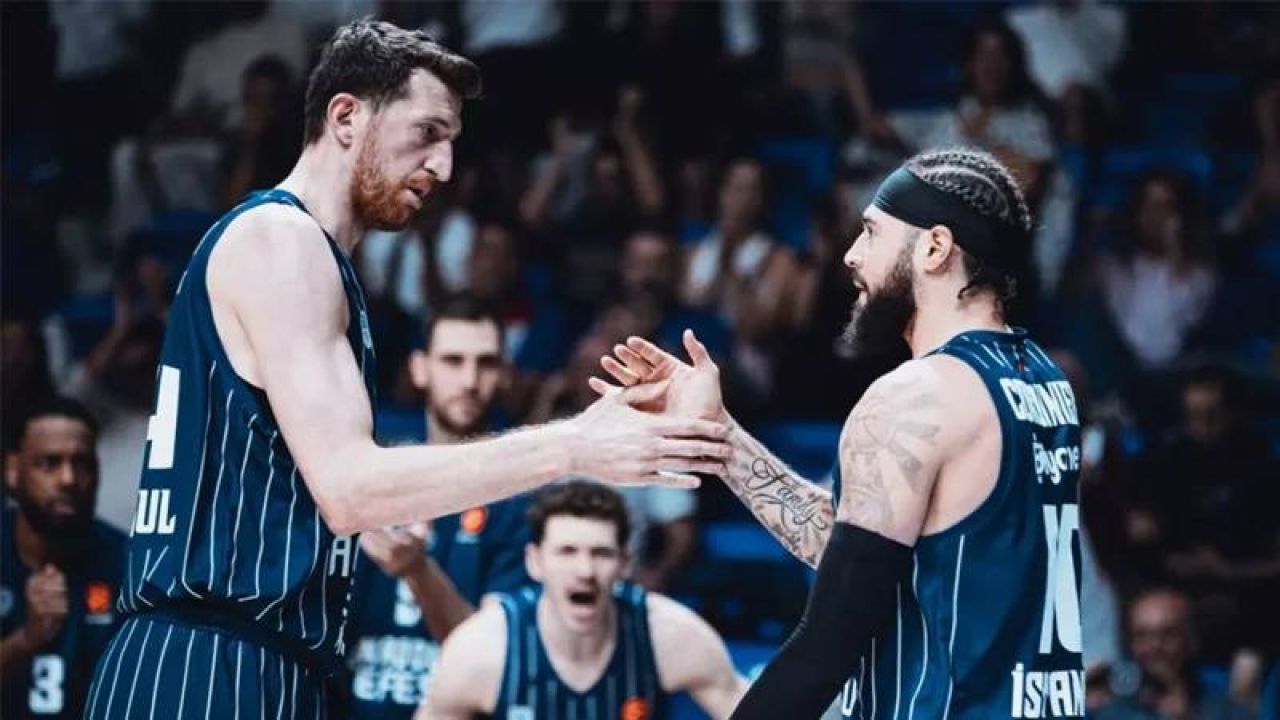 Anadolu Efes, Partizan Deplasmanında
