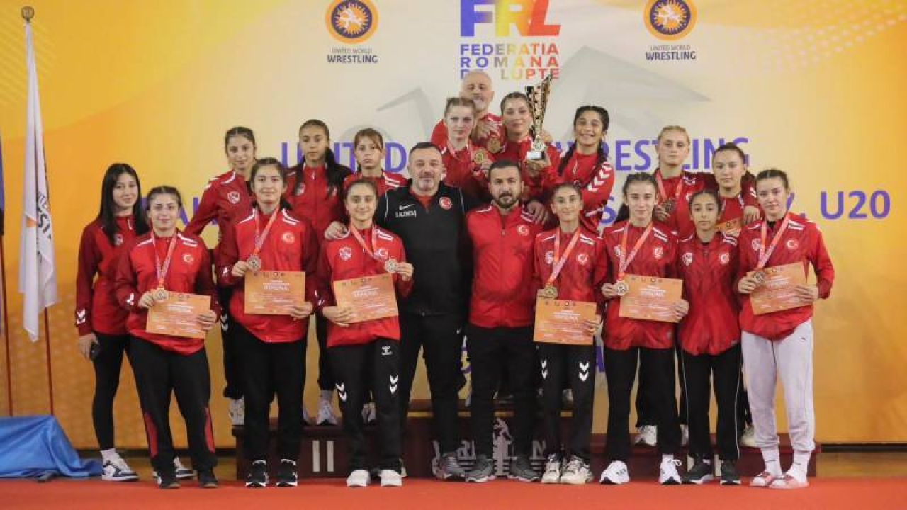 Milli Güreşçilerden Balkan Şampiyonası'nda Madalya Yağmuru
