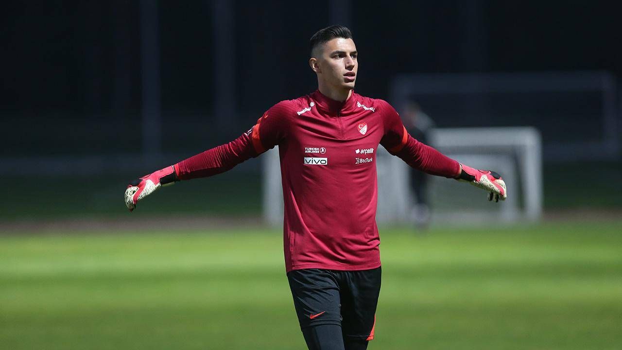 Berke Özer, İzinsiz Kampı Terk Etti, Cezası Ne Olacak?
