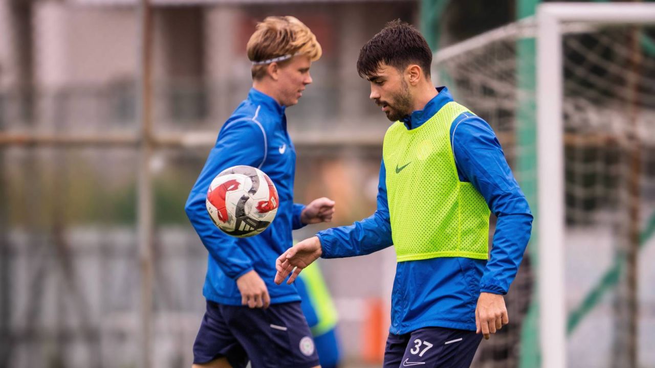 Çaykur Rizespor, Trabzonspor Maçı Hazırlıklarını Sürdürüyor
