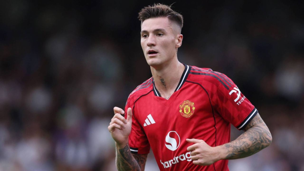 Premier Lig'in En Kötü Transferi Açıklandı
