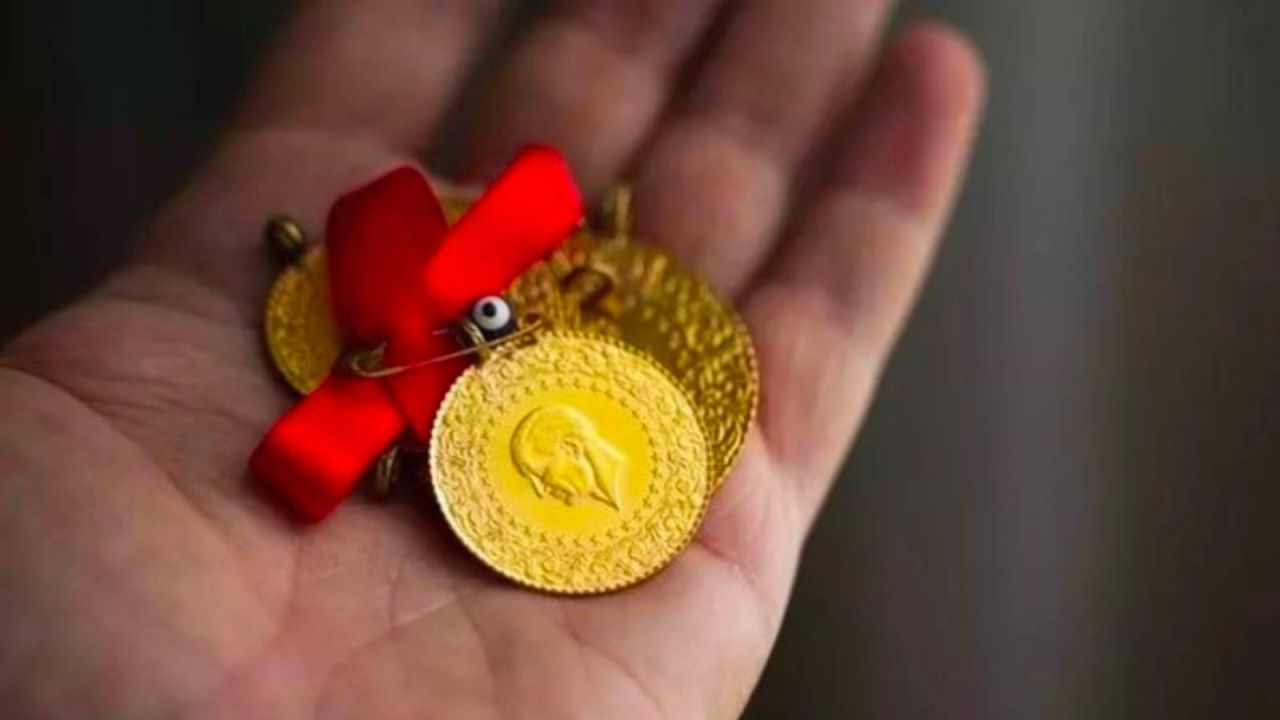 Altın Durmuyor: Çeyrek Altın Kapalıçarşı'da 10 Bin TL'yi Aştı
