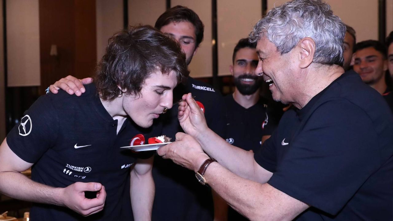 Lucescu'dan Çağlar Söyüncü'ye Sert Eleştiri: Fenerbahçe'ye Para İçin Gitti
