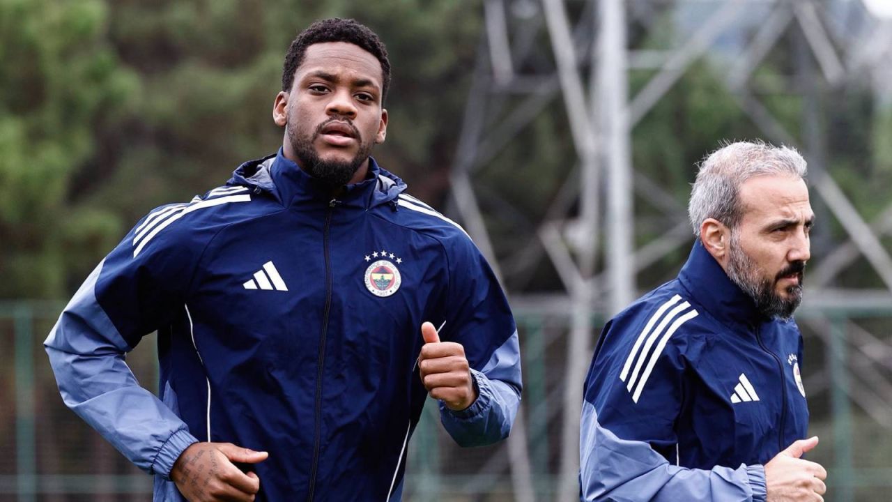 Sözleşmesi Bitmeden Fenerbahçe'den Jhon Duran Kararı
