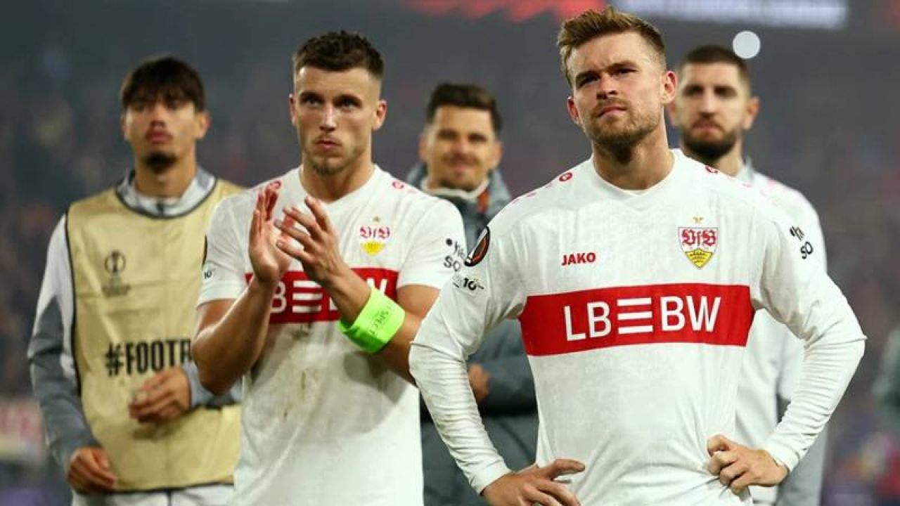 Stuttgart Maçı Öncesi Fenerbahçe'nin Uefa Kadrosunda Değişiklik
