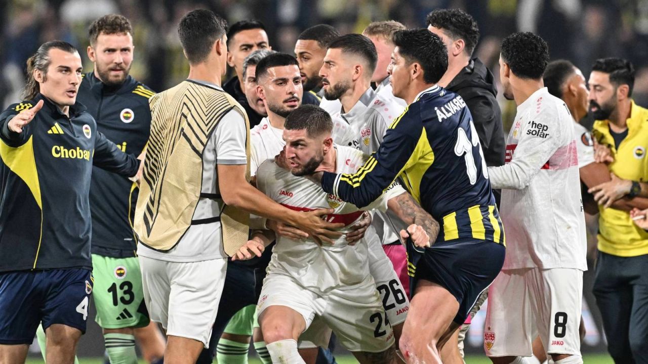 Kadıköy'de Maç Sonrası Gerginlik Yaşandı