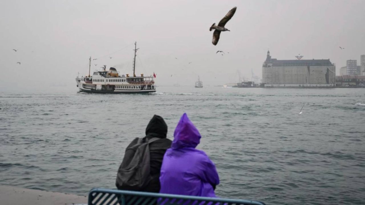 İstanbul'da Vapur ve Teleferik Seferleri Hava Muhalefeti Nedeniyle İptal