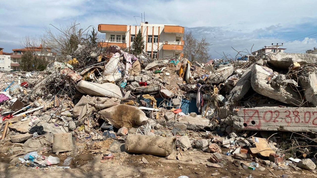 Akabe Sitesi Davası Depremden Bin 20 Gün Sonra Başlıyor