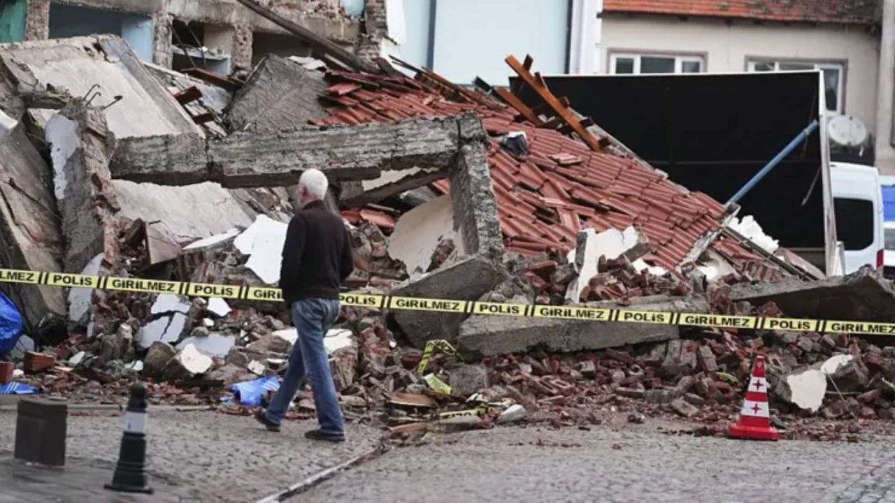 Balıkesir'de 6,1 Büyüklüğünde Deprem: Uzmanlar Depremi Yorumladı