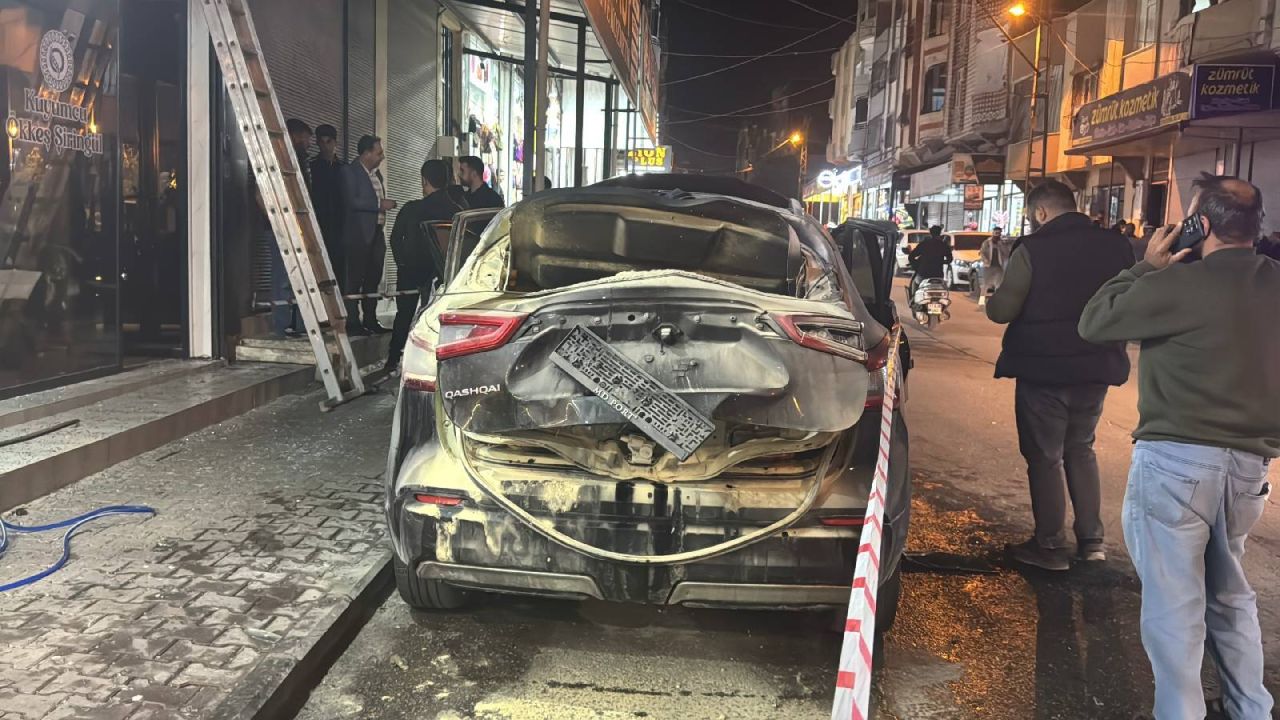 Gaziantep'te Park Halindeki Otomobilde Patlayan Tüp Bir Kişiyi Yaraladı