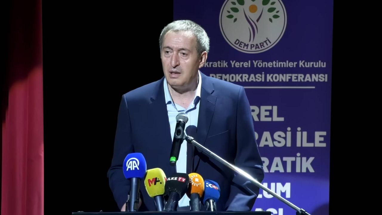 Tuncer Bakırhan: Ahmet Türk ve İmamoğlu’nu Ayrıştırmadık, İrade Gasbına Her Yerde Eşit Yaklaştık