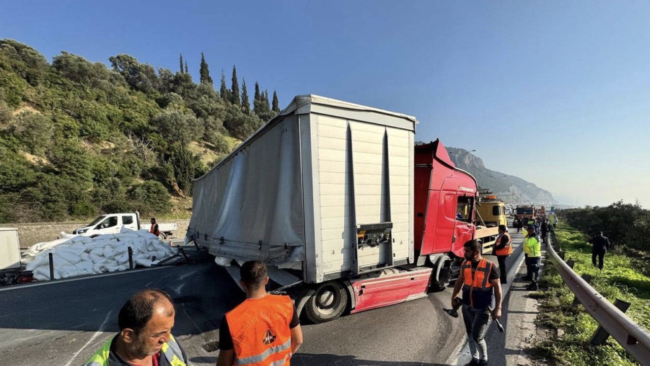 Anadolu Otoyolu Kocaeli Kesiminde Zincirleme Kaza: Ankara İstikameti Ulaşıma Kapandı