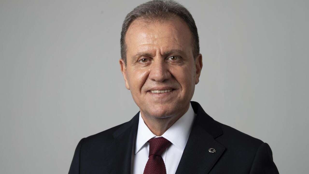 Vahap Seçer’den parti tercihiyle ilgili net mesaj: CHP’ye bağlıyız
